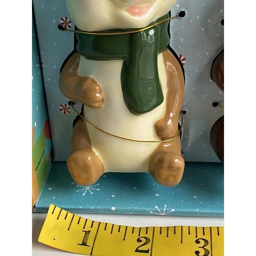 Disney Chip & Dale Scarf Chipmunk Salt & Pepper Shakers‎ Ceramic Christmas NEW